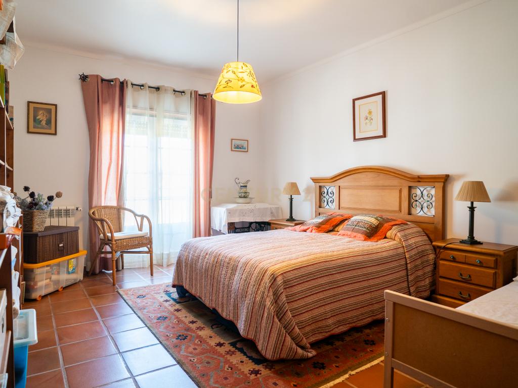 Moradia geminada em Torres Vedras - 4 Quartos e 3 Casas de Banho - Image 22