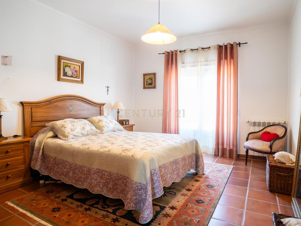 Moradia geminada em Torres Vedras - 4 Quartos e 3 Casas de Banho - Image 24