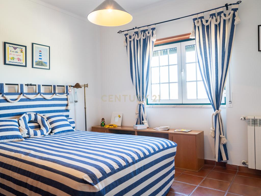 Moradia geminada em Torres Vedras - 4 Quartos e 3 Casas de Banho - Image 27