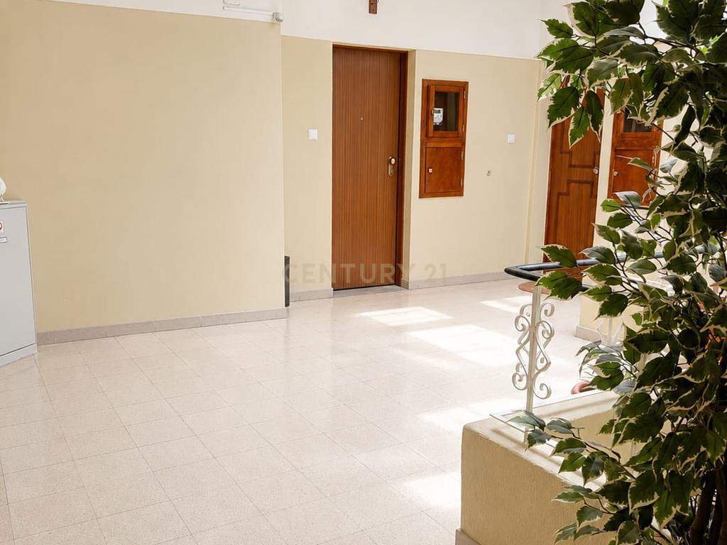 Apartamento T3 em Santo António da Charneca, Barreiro - Image 13