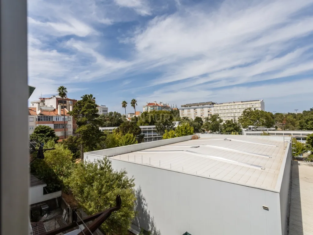 Apartamento T2 em Avenidas Novas, Lisboa - Image 23