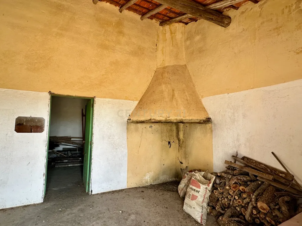 Alentejo-BEJA- Nossa Senhora das Neves, Excelente Quinta, com MORADIA de 267,3 m2 , Casa de Monte de 90 m2 e 23000 m2 de Terreno com Furo e Poço - Image 35