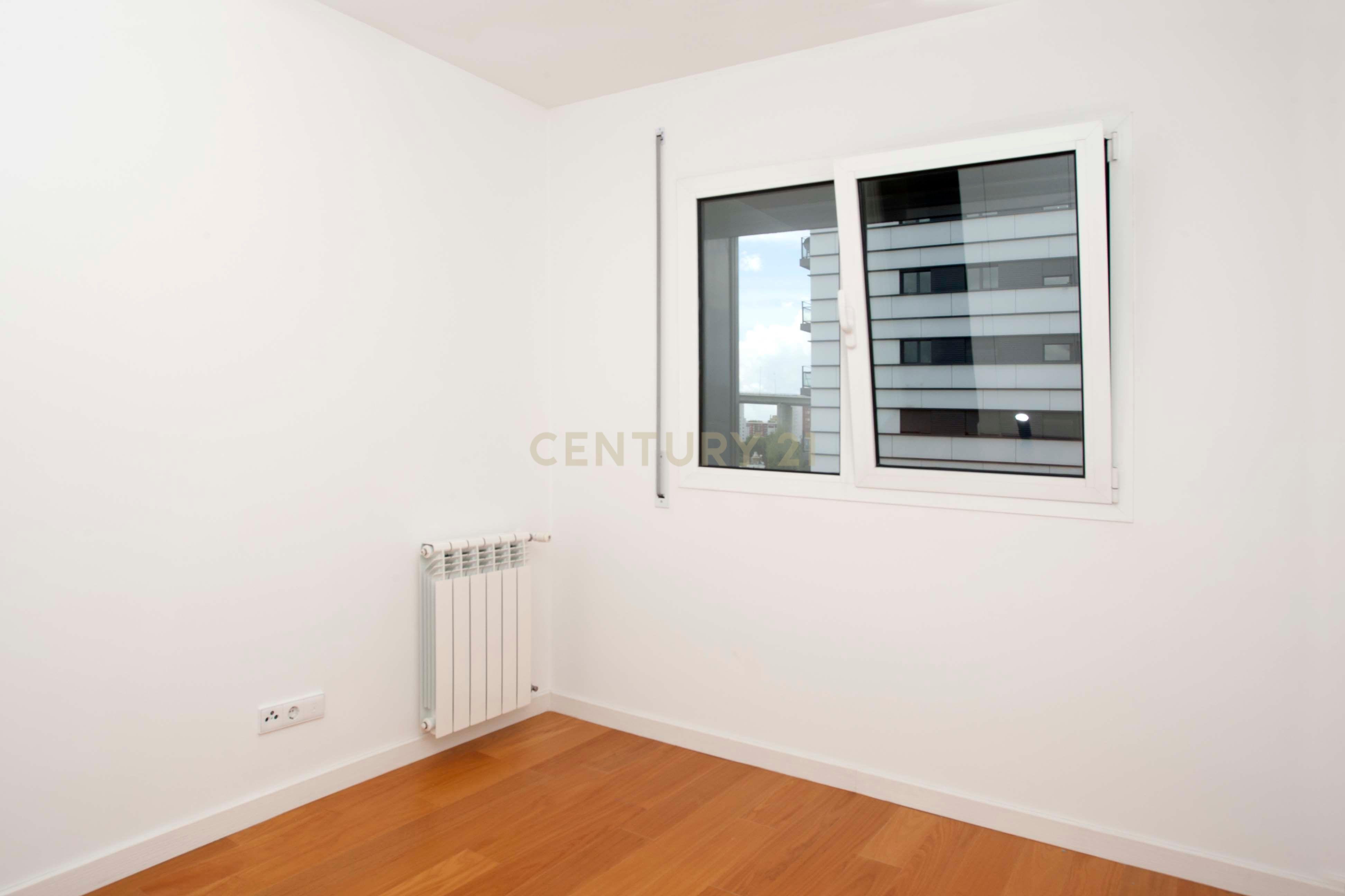 Apartamento T2 com Vista para o Mar em Lisboa - 1600€ - Image 3