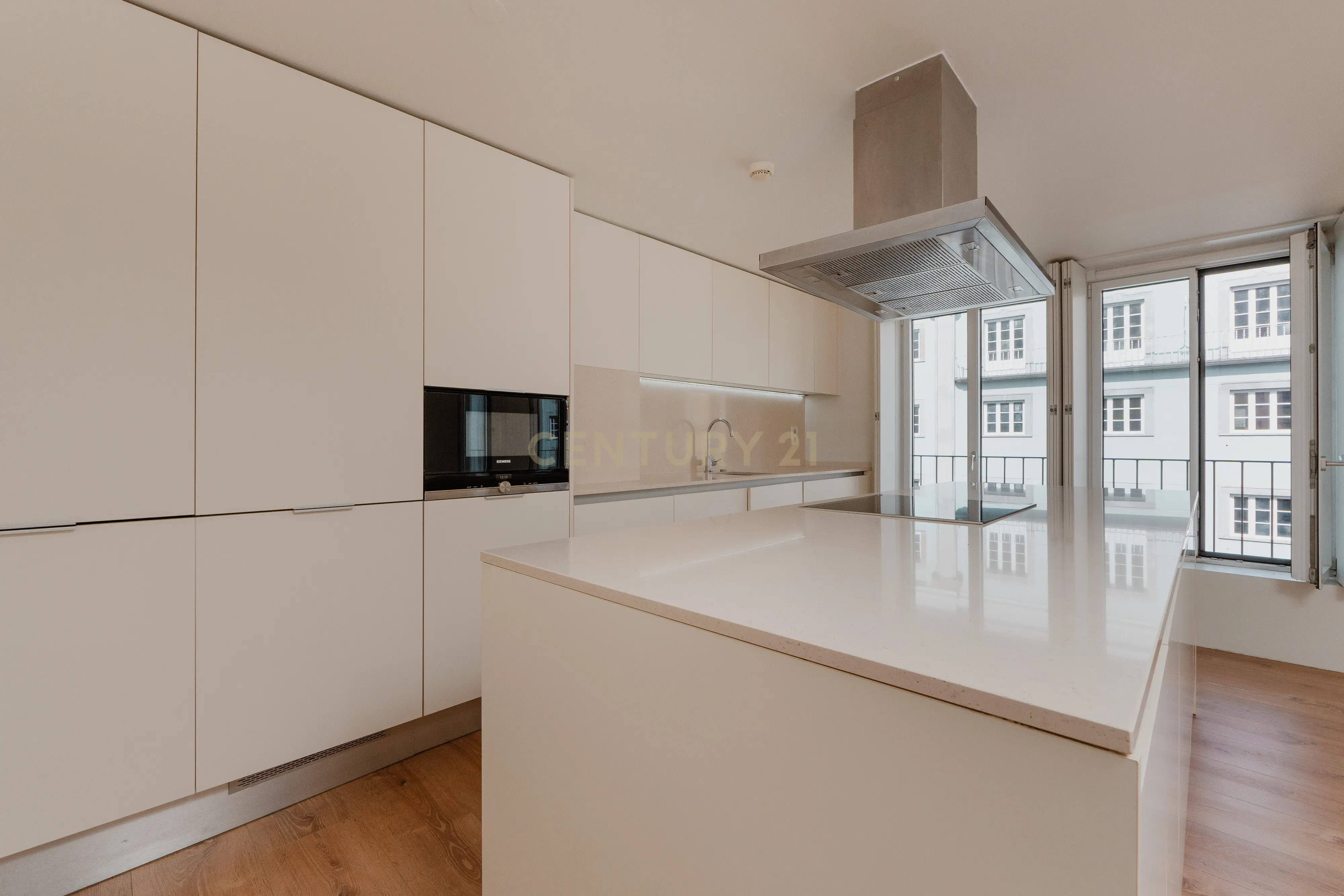 Apartamento T1 de Luxo - Avenida da Liberdade - Image 7