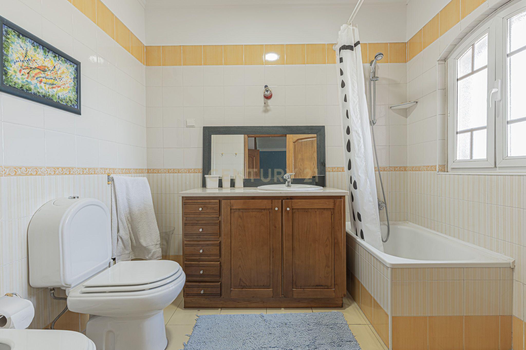 Moradia T5 - Almada - Piscina - Garagem -  364 m² - Terreno 1.024 m² - Image 60
