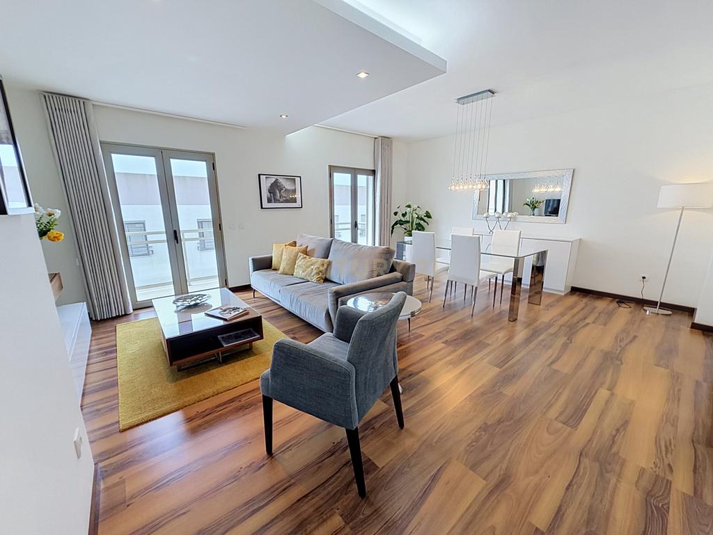 Apartamento T2 em Nazaré, Leiria - Perto da Praia e Comércio - Image 3
