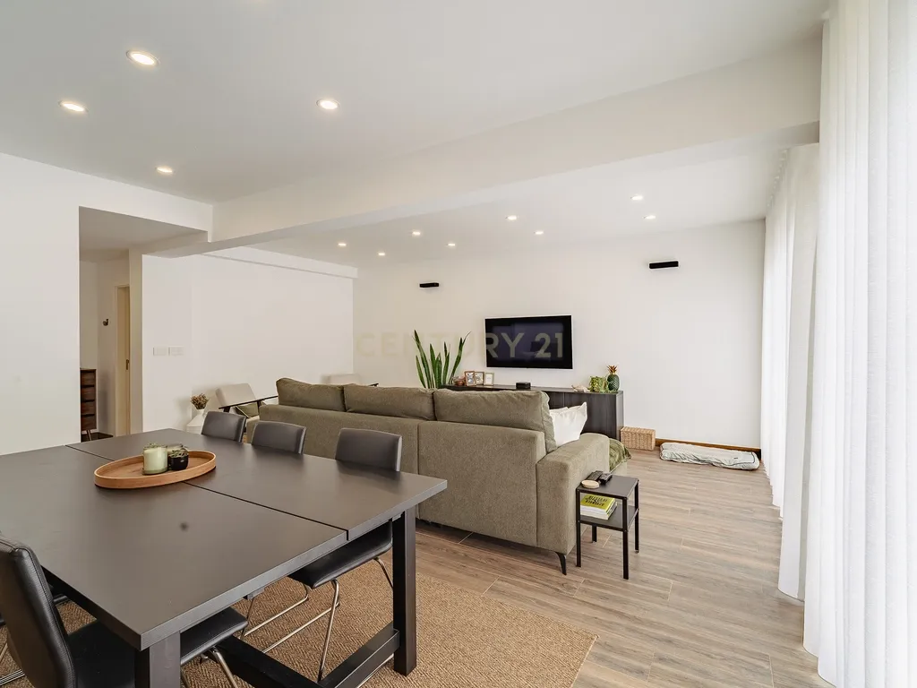Apartamento T3 em Carnaxide, Lisboa - Image 10