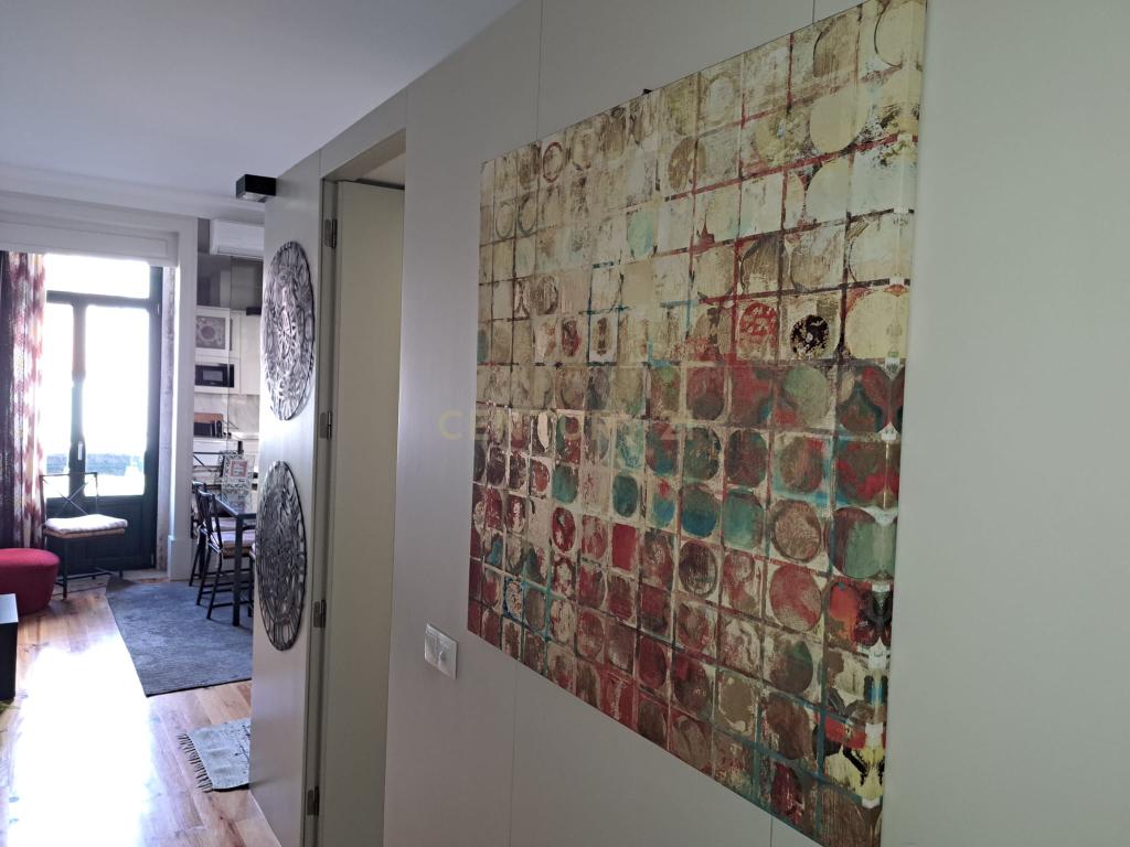Apartamento T2 + T1 com terraço - Rua Formosa - OTIMO INVESTIMENTO - Image 4