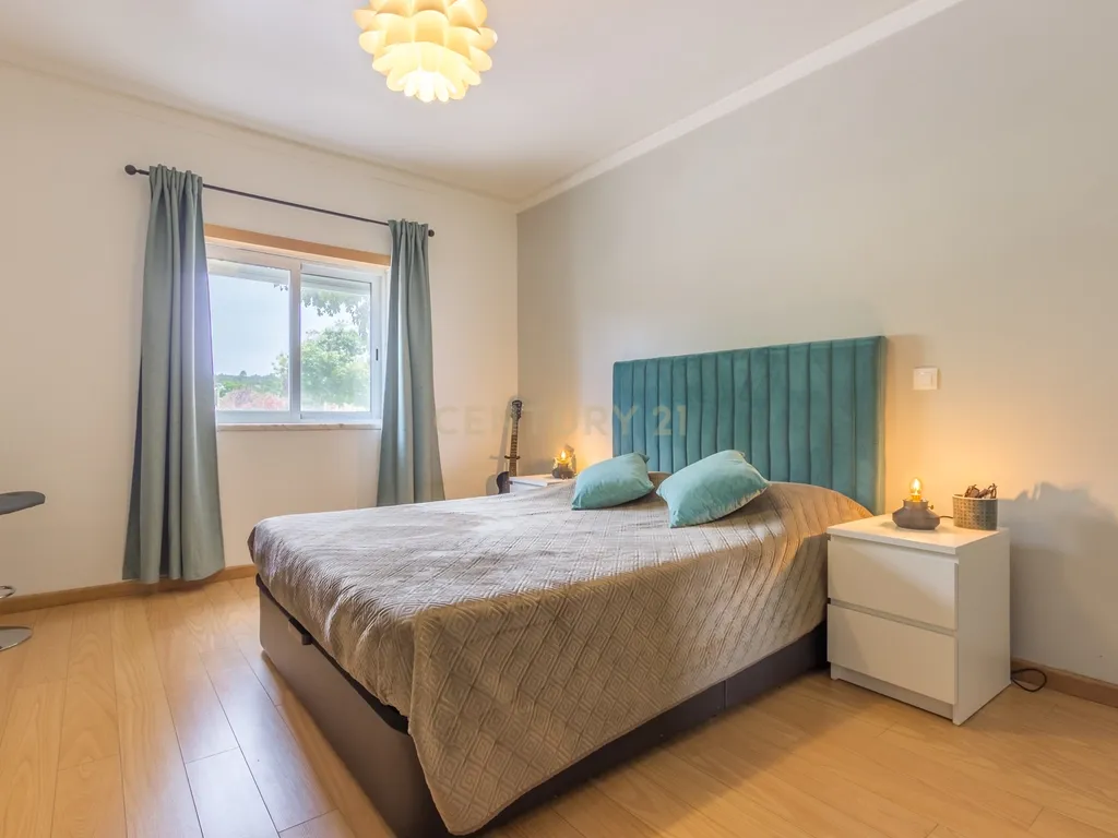 Apartamento T3 | Palhais – Barreiro | R/C – 145m2 - Image 23