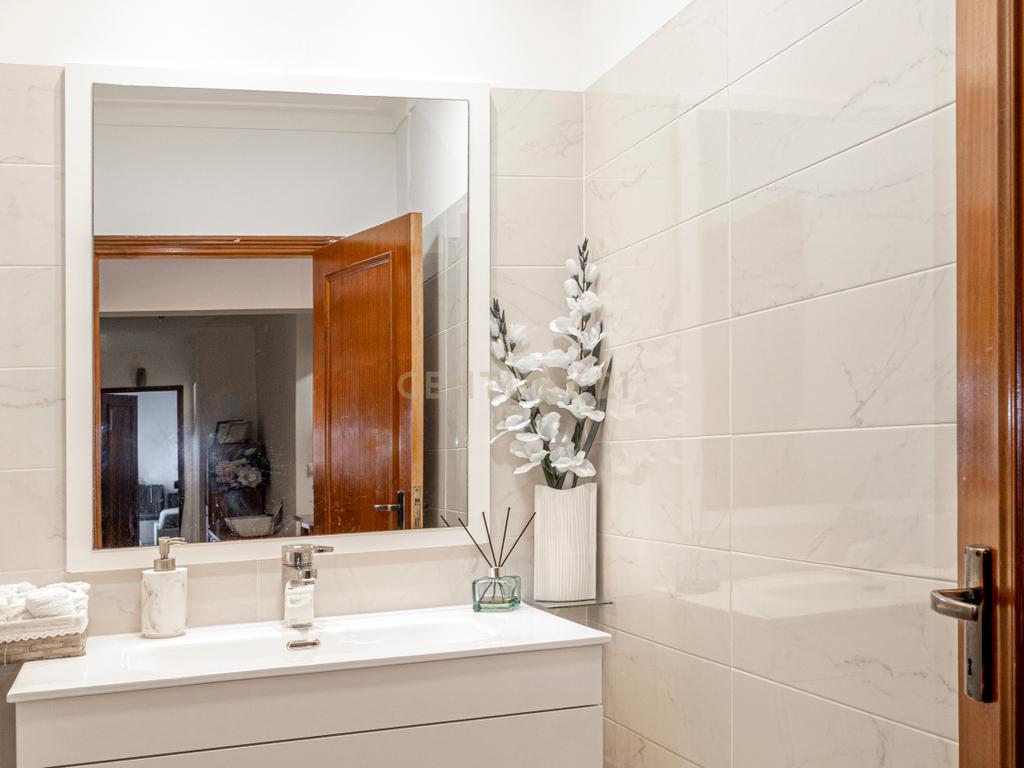 Apartamento T2+1  – Como Novo – Rinchoa, Rio de Mouro - Image 7