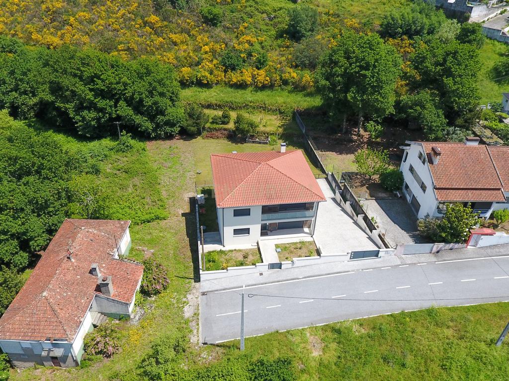Moradia isolada em Abraveses, Viseu - Image 25