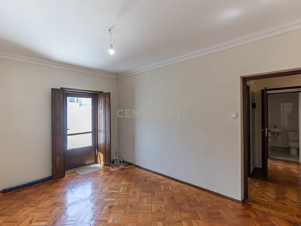 Andar Moradia T5 – Antas, Avenida Fernão de Magalhães – Porto - Image 15