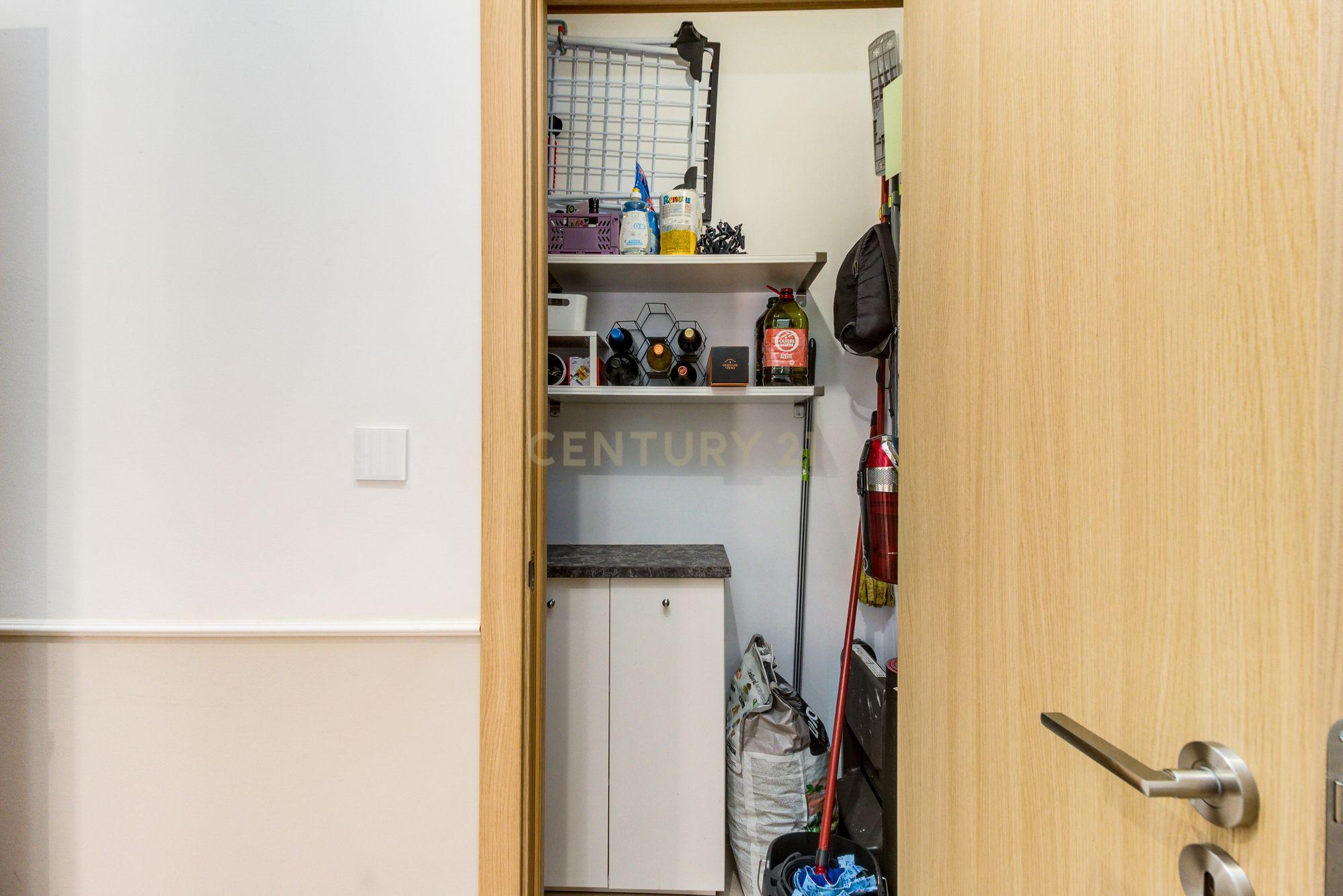 Apartamento T2 remodelado em São Marcos com Varanda e Ar Condicionado - Image 18