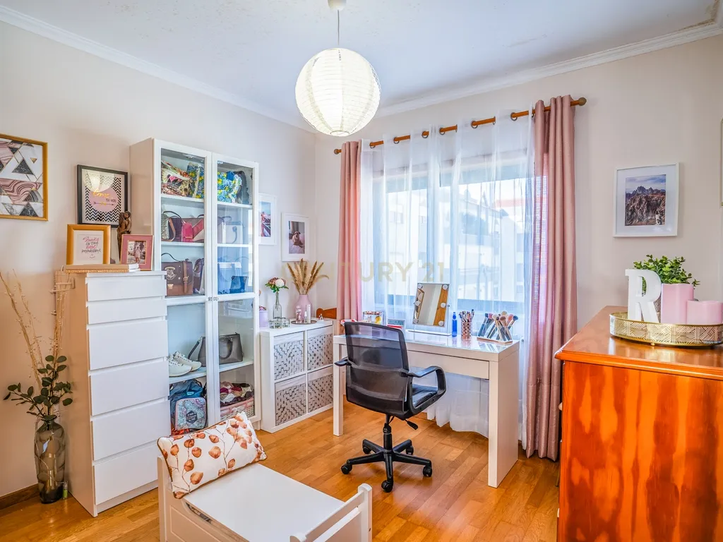 Apartamento T3 com elevador e garagem fechada em Cidade Nova, Caldas da Rainha! - Image 22