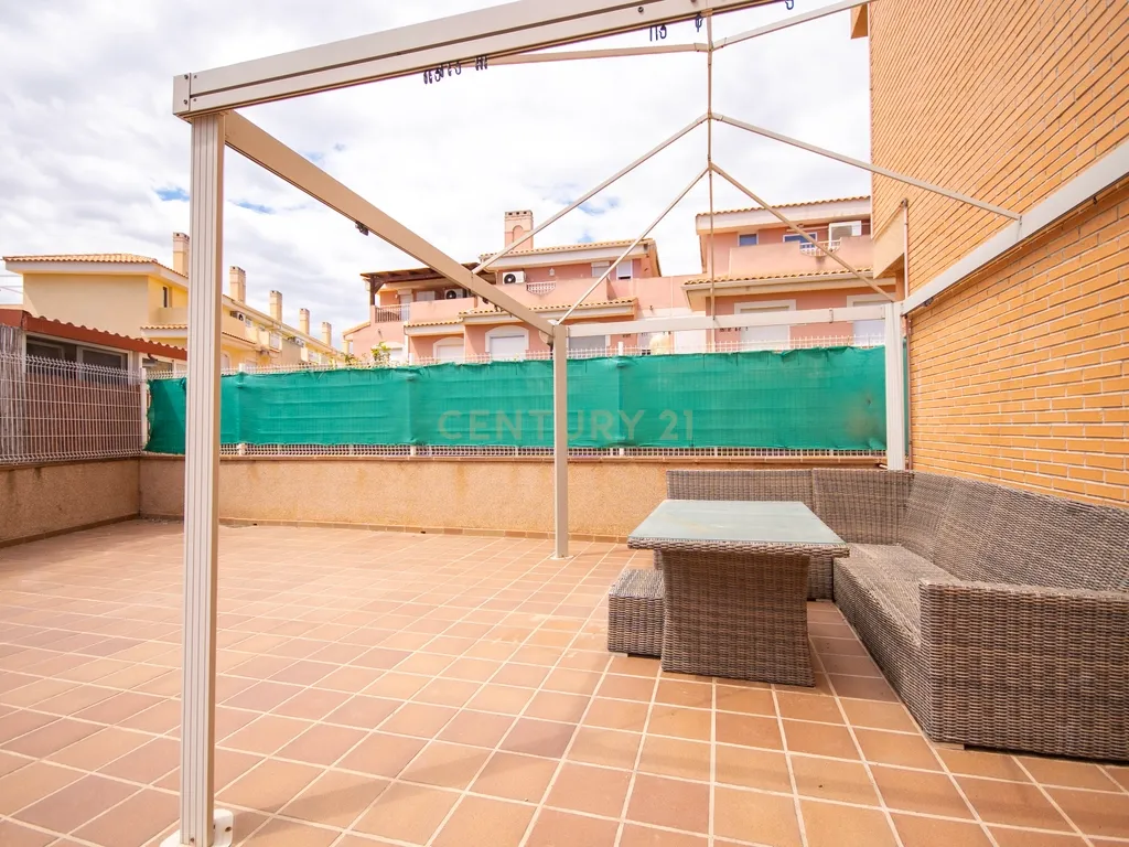Moradia geminada de esquina em Alicante Golf, espaço, privacidade e qualidade de vida numa das zonas mais exclusivas de Alicante - Image 26