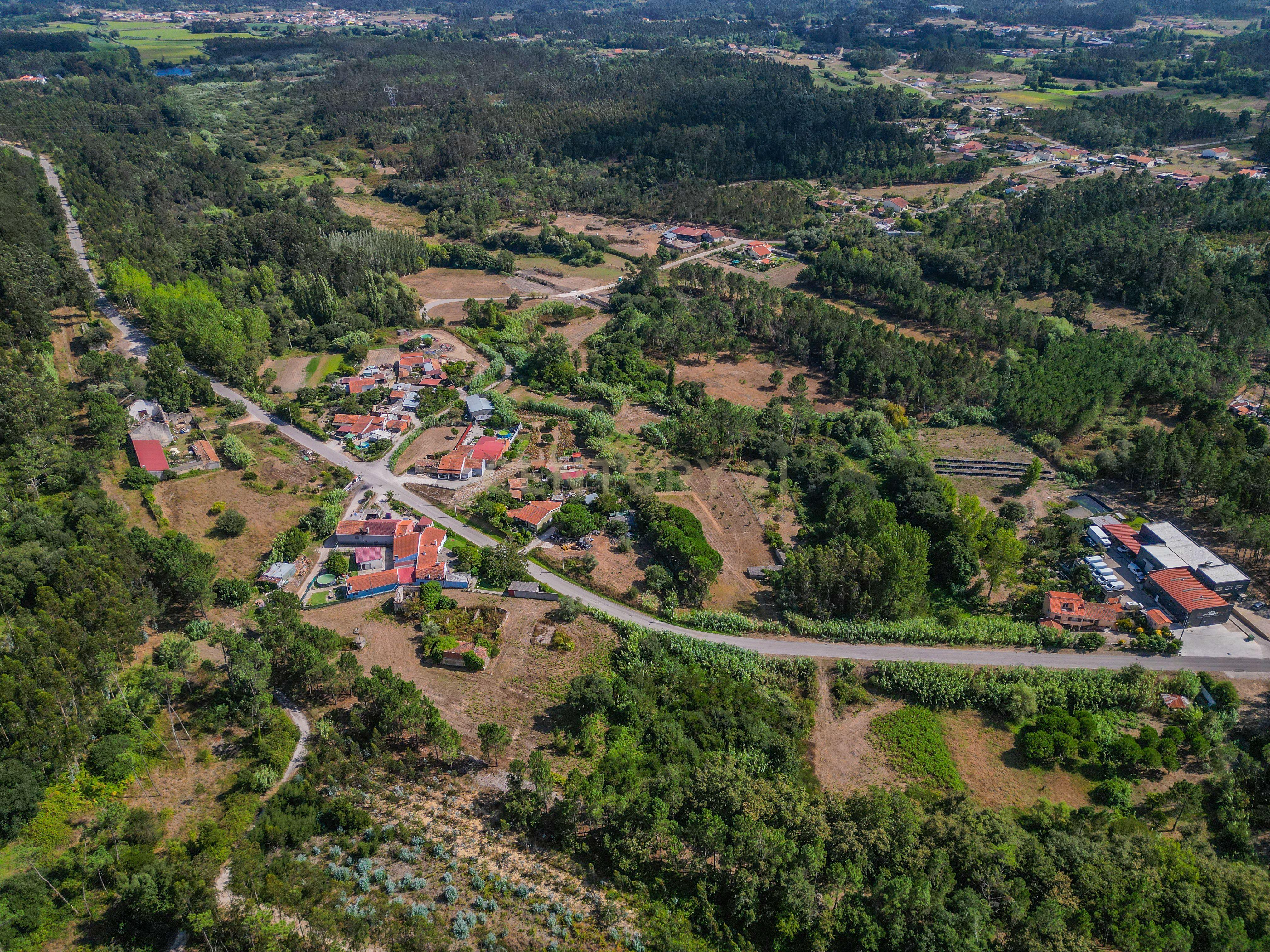 Fotografia 3 de Propriedade com duas casas para reabilitar, terreno e poço na Costeira – Figueira da Foz
