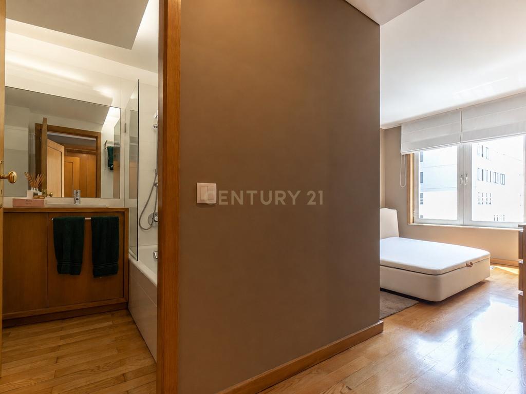 Apartamento T2 para Arrendamento em Lordelo do Ouro, Porto - Image 36