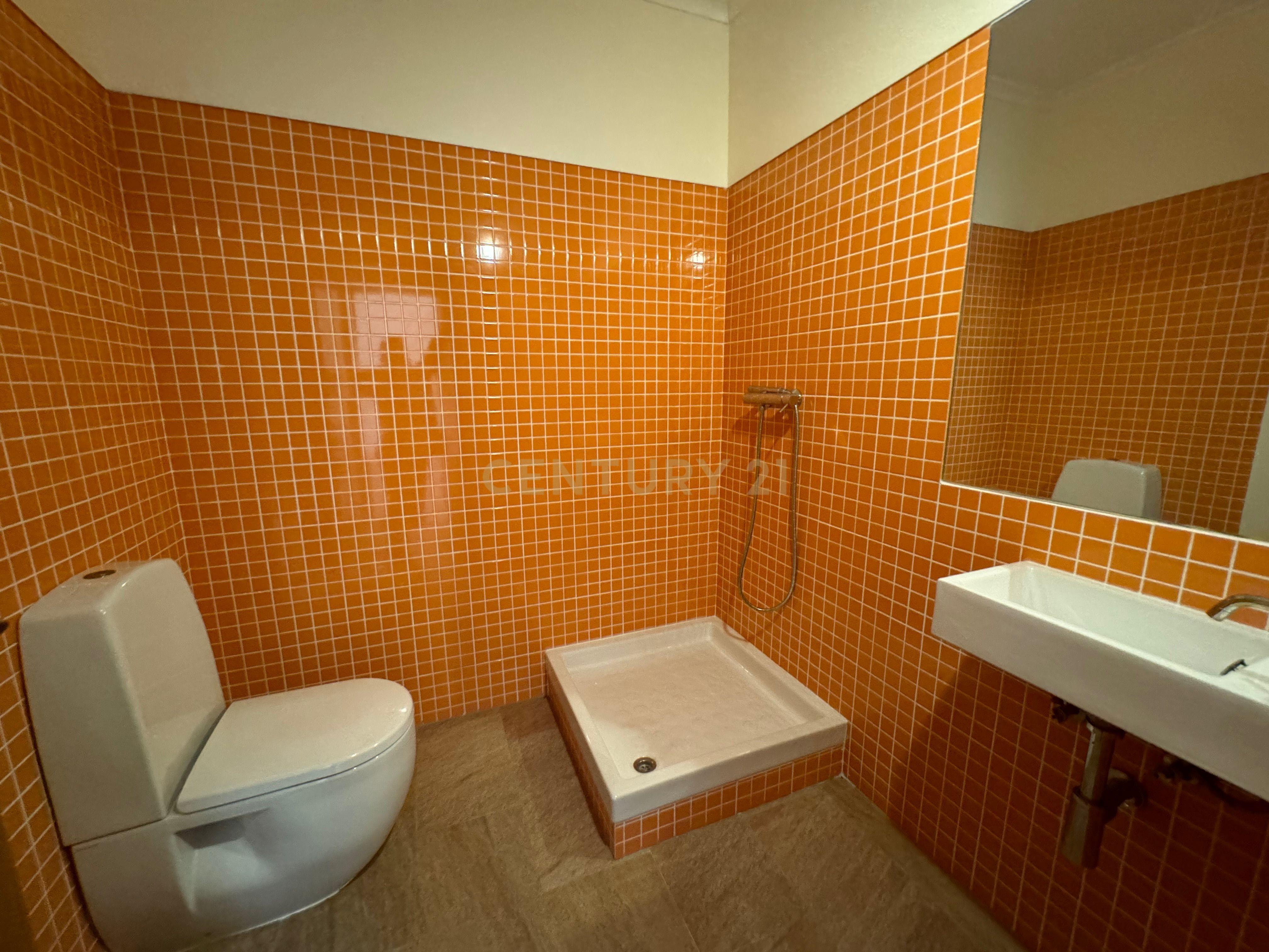 Encantadora moradia de 3 quartos situada no condomínio fechado Casas da Aldeia, em São Francisco da Serra - Image 25