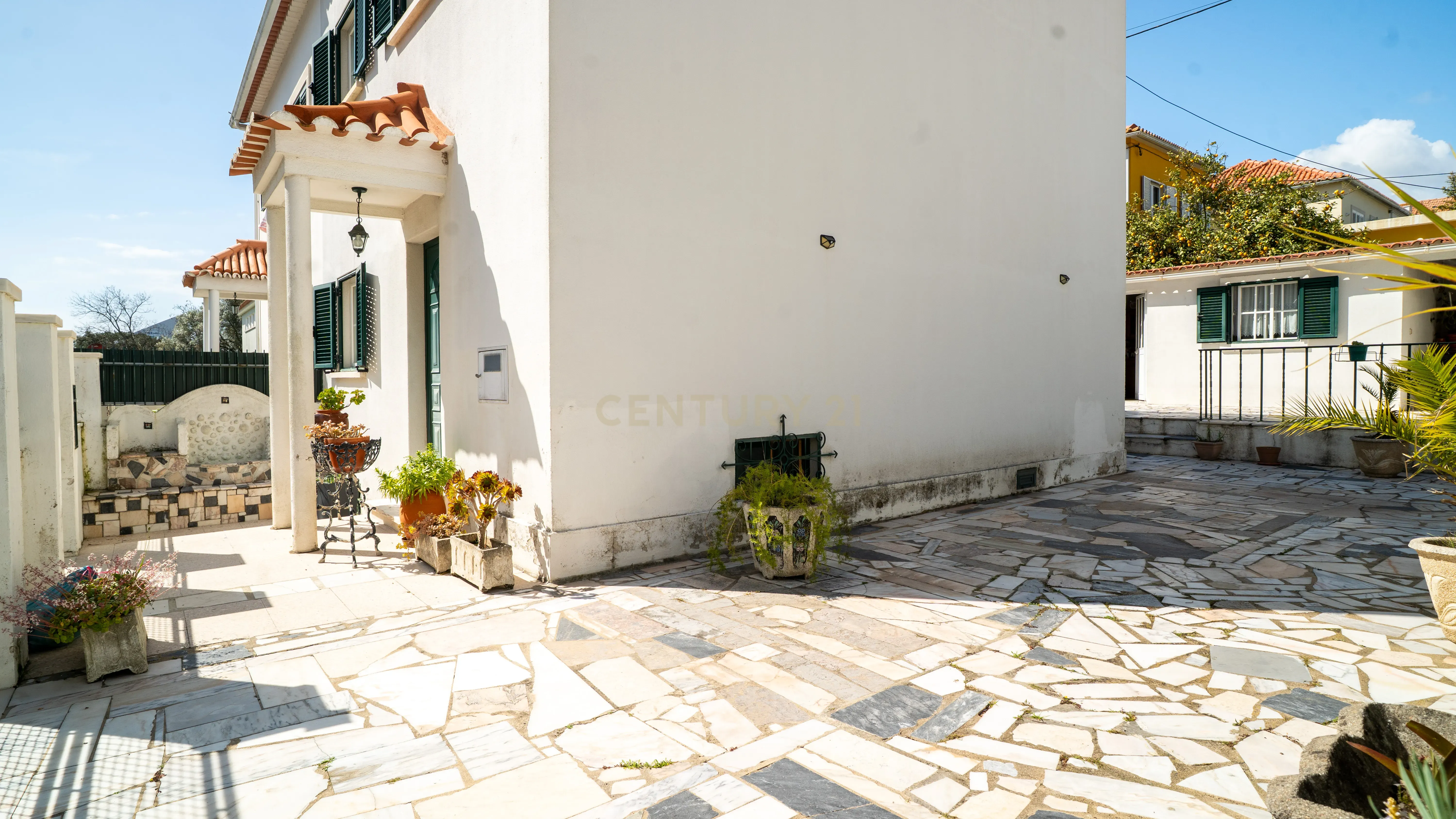Moradia T3 – Caselas - Restelo - Image 30