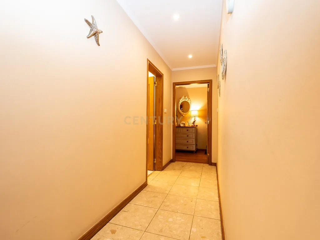 Apartamento T3 com Parqueamento – Quinta Nova, Odivelas - Image 15