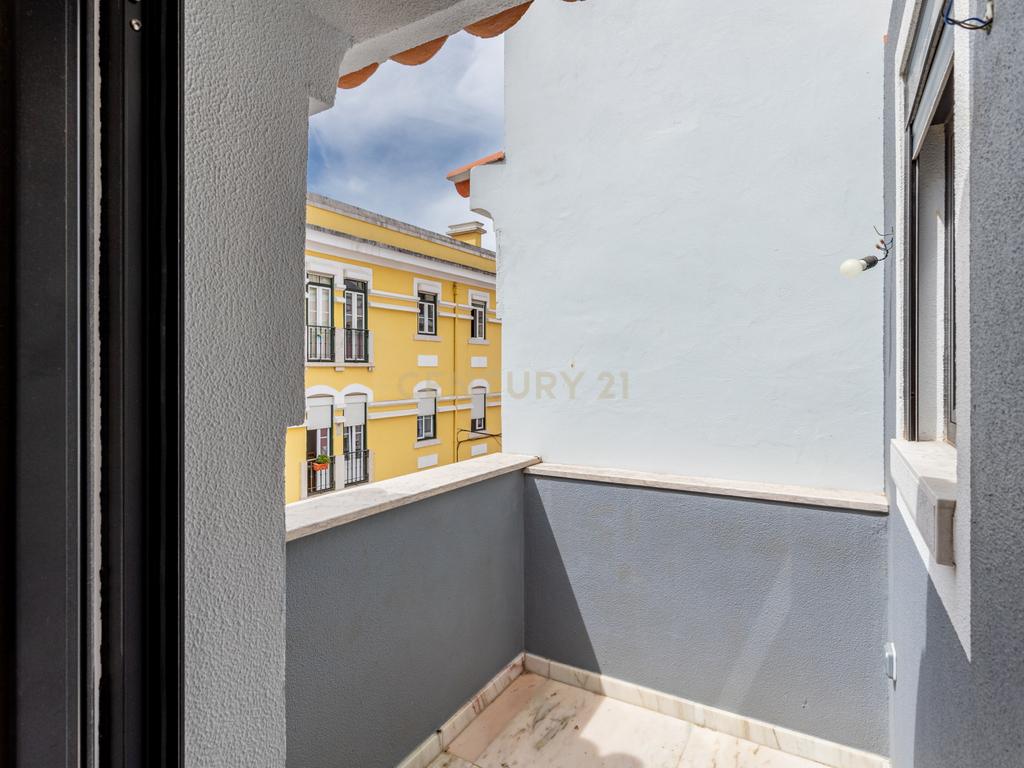 Moradia totalmente renovada no coração de Lisboa, com 4 suites - Image 31