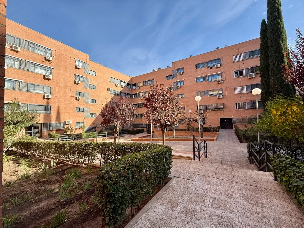 Moderno Apartamento T4 em San Fernando de Henares, Madrid - Image 31