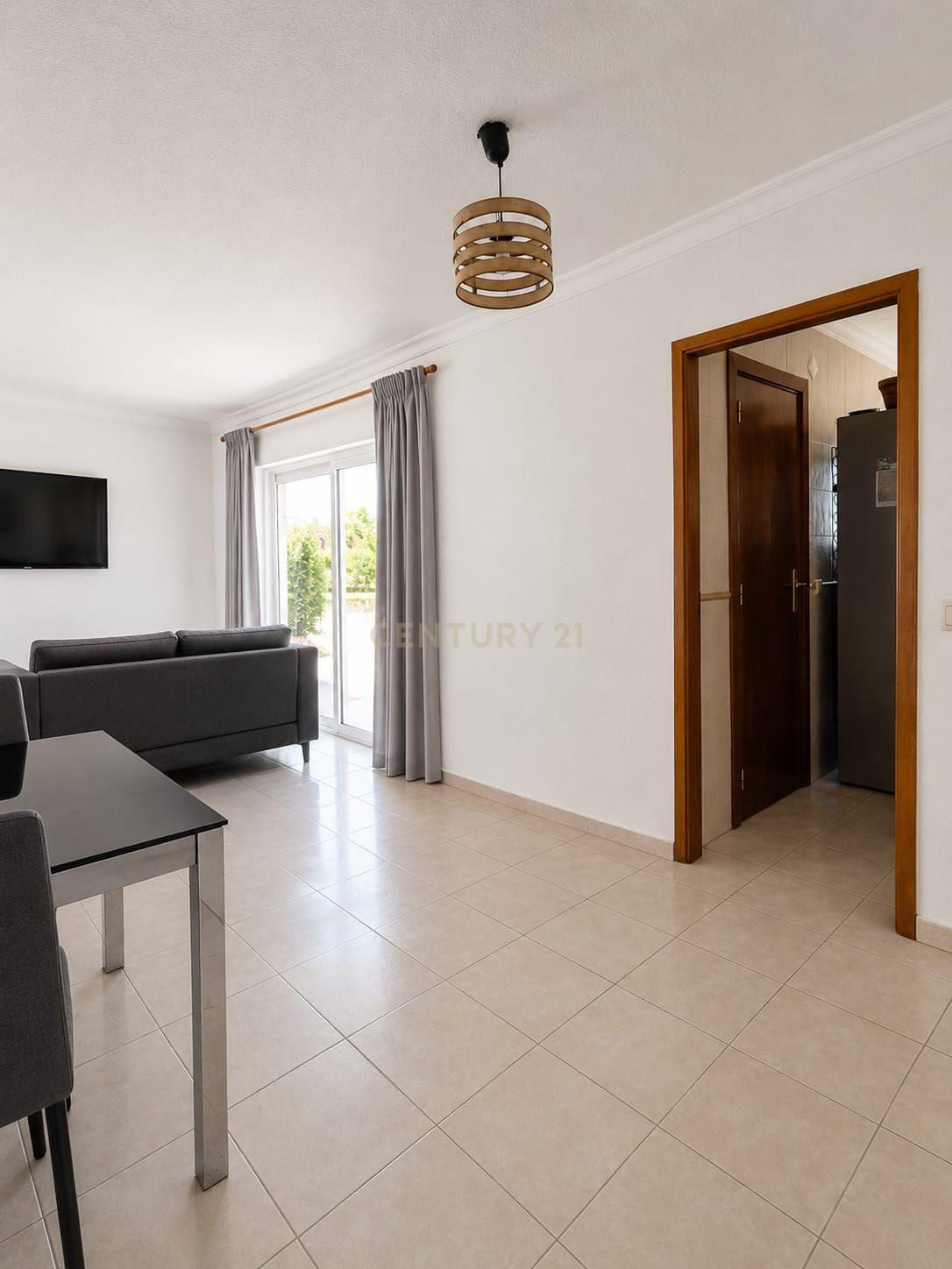 Fotografia 9 de Apartamento T2 em Guia, Albufeira - Oportunidade Única!