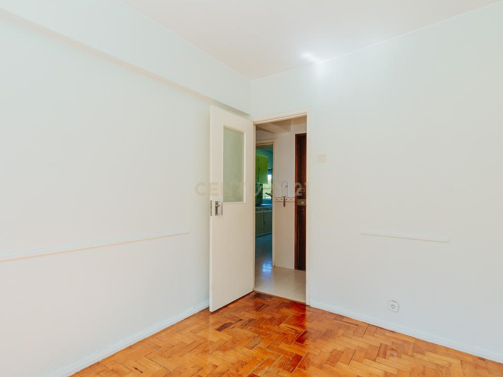 Apartamento T3 nos Olivais - Image 30