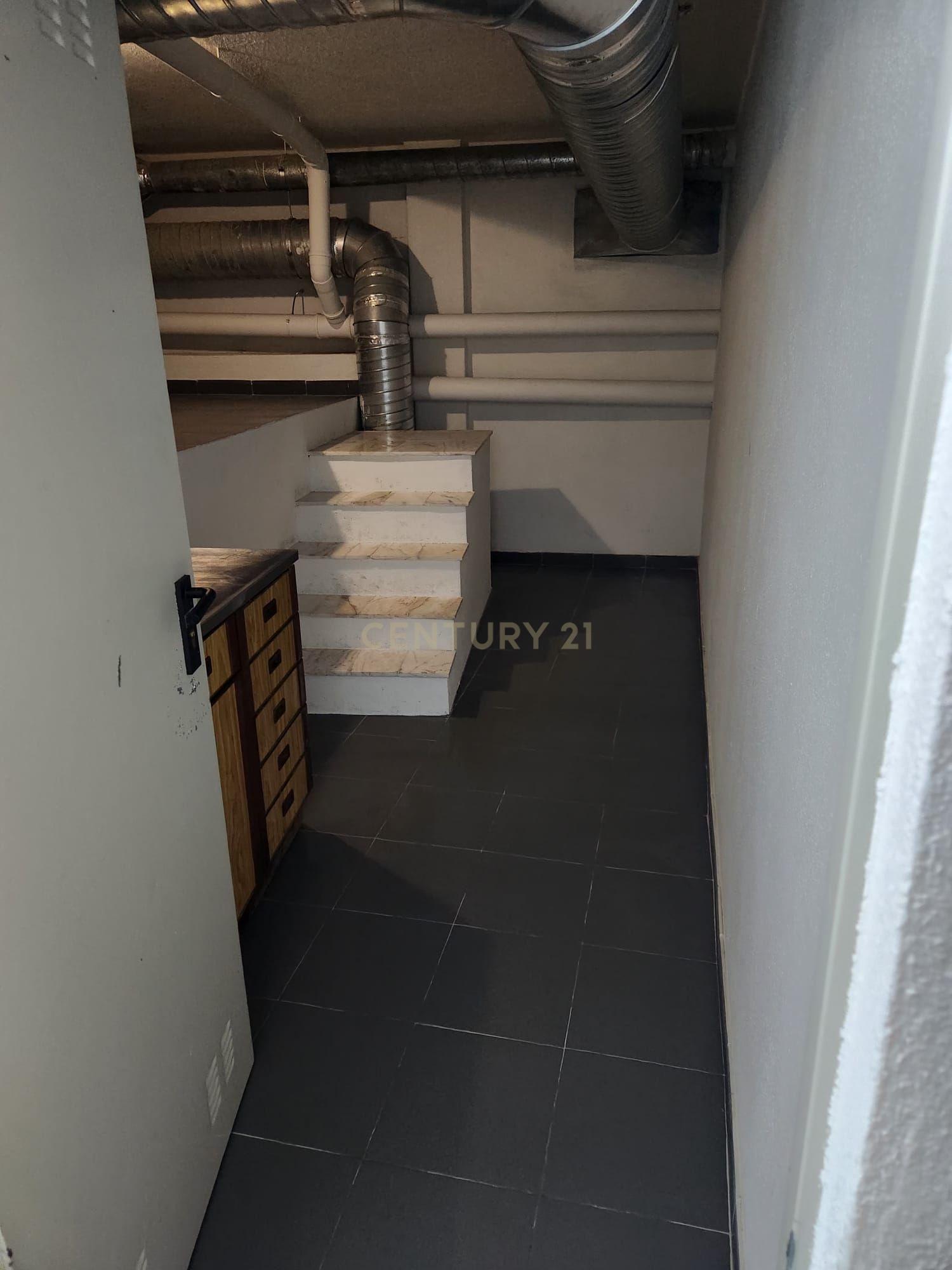 Fotografia 3 de ARRECADAÇÃO 23 m² PARA ARRENDAMENTO | ODIVELAS