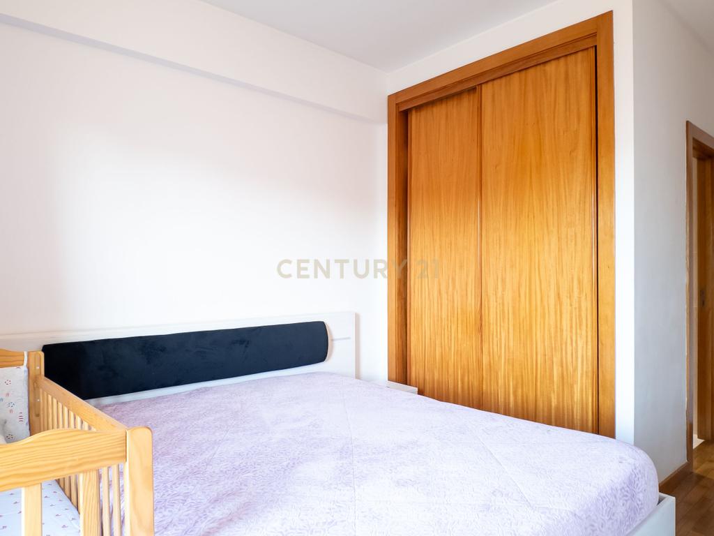 Apartamento T2+1 com terraço, Matosinhos - Image 13