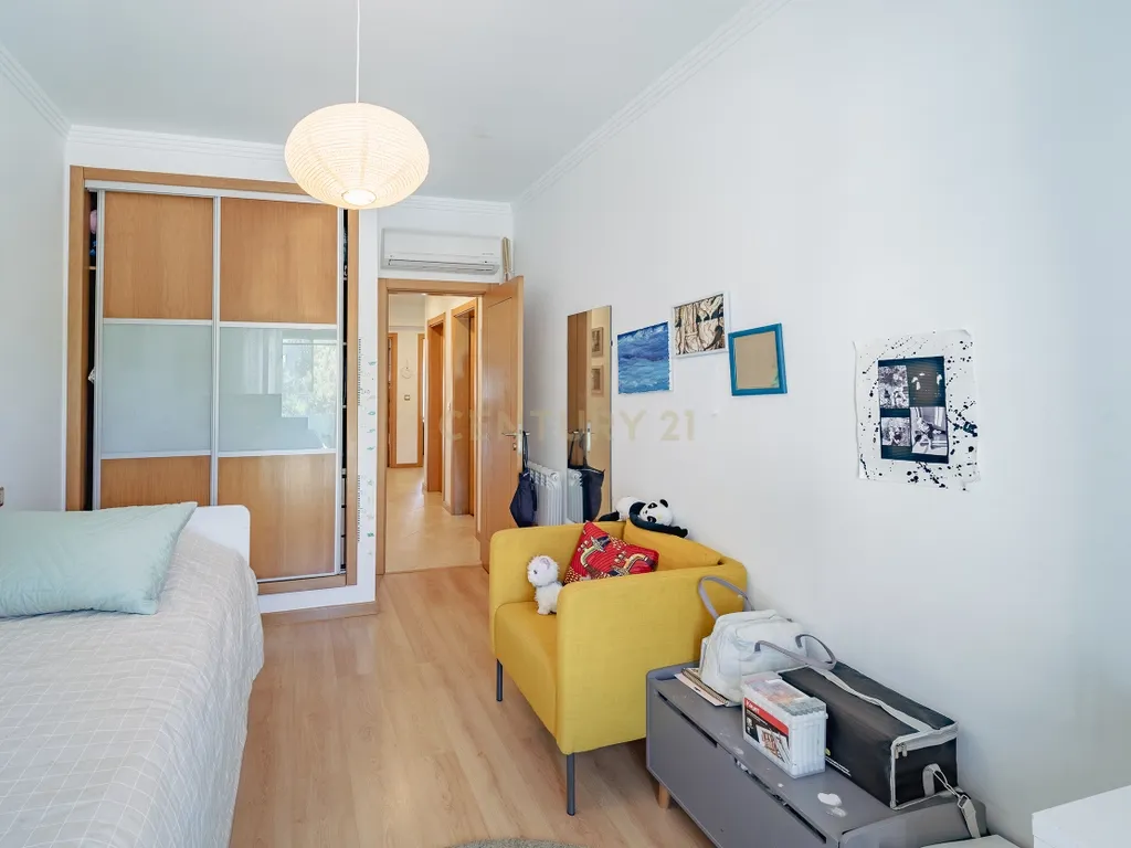 Moderno Apartamento T2 em Amora, Seixal - Image 24
