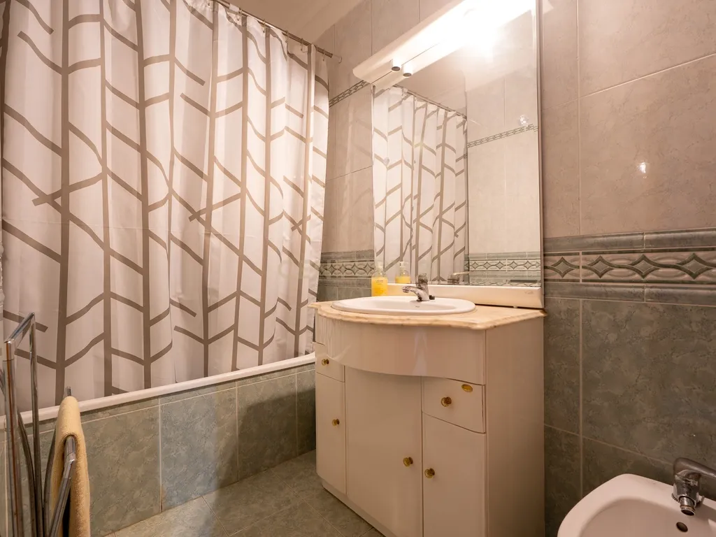 🏡 Apartamento T2 com varanda e vista desafogada - Image 13