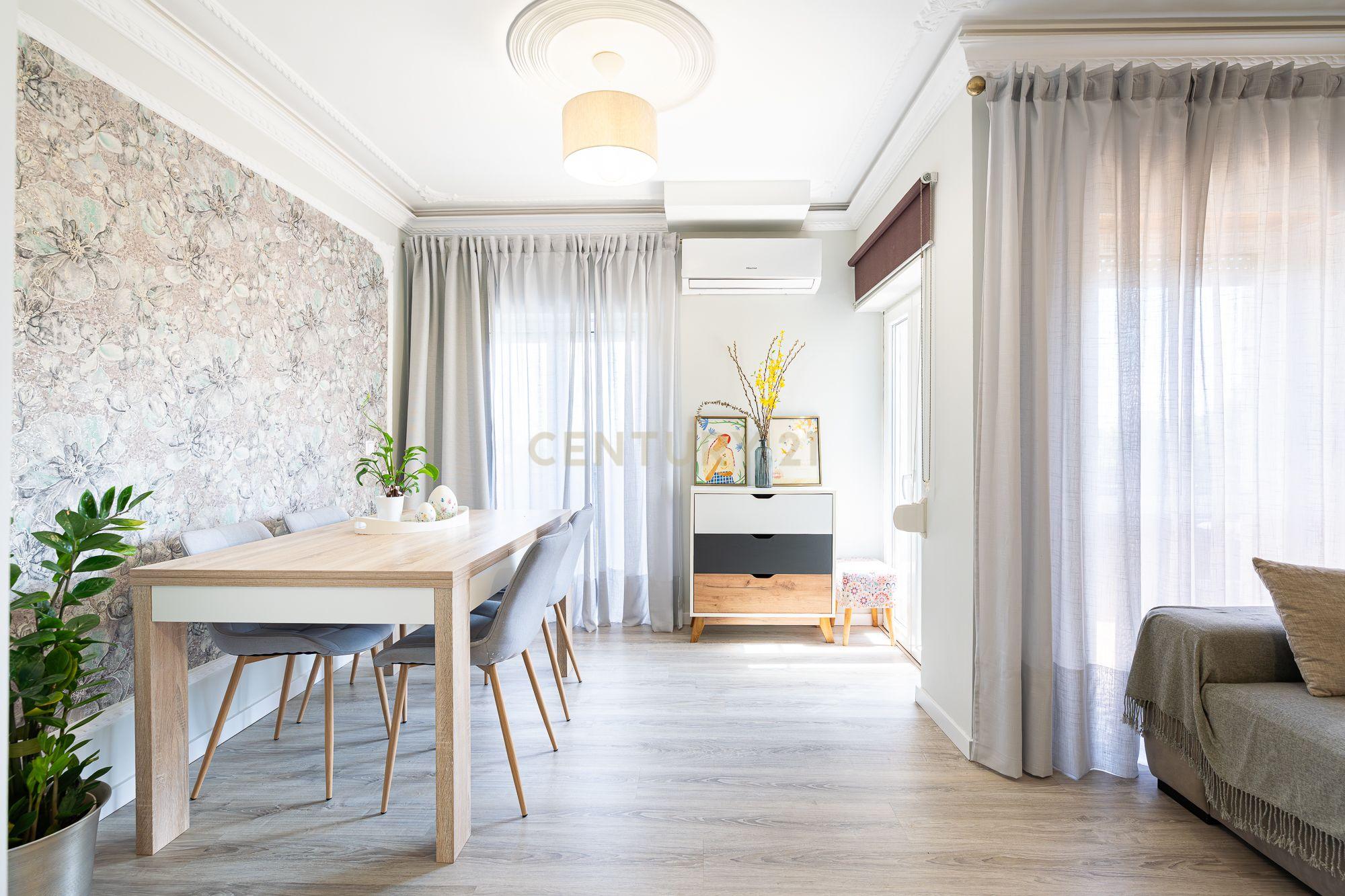Fotografia 2 de Apartamento Renovado na Sobreda da Caparica, Almada