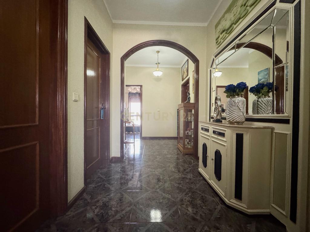 Moradia com 3 Apartamentos com área exterior em Vilela, Paços de Ferreira - Image 26