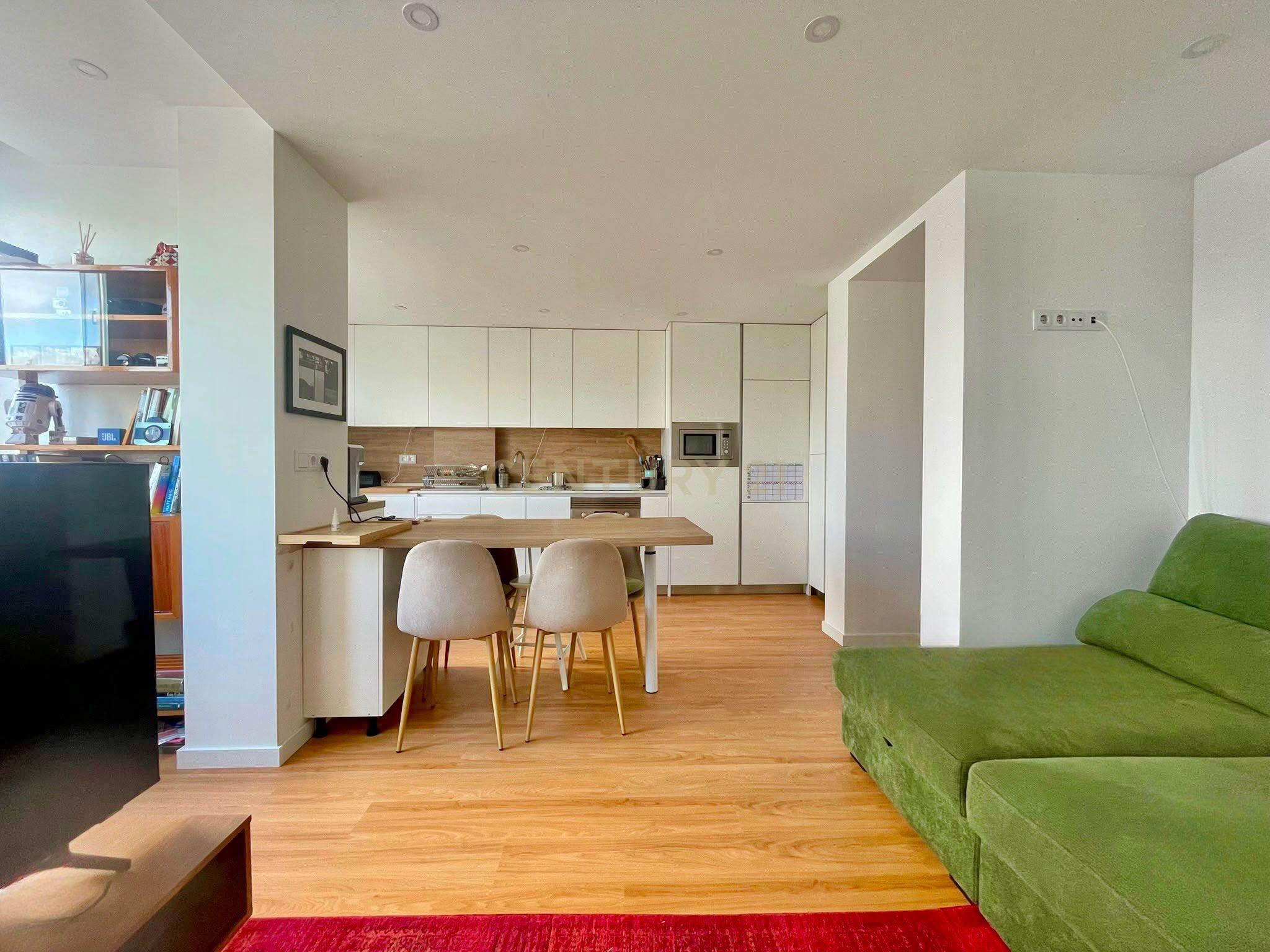Fotografia 4 de Apartamento T2 com Varanda em Localização Privilegiada