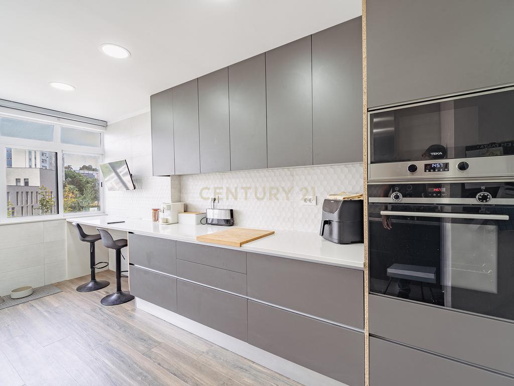 Apartamento T3 em Carnaxide, Lisboa - Image 23