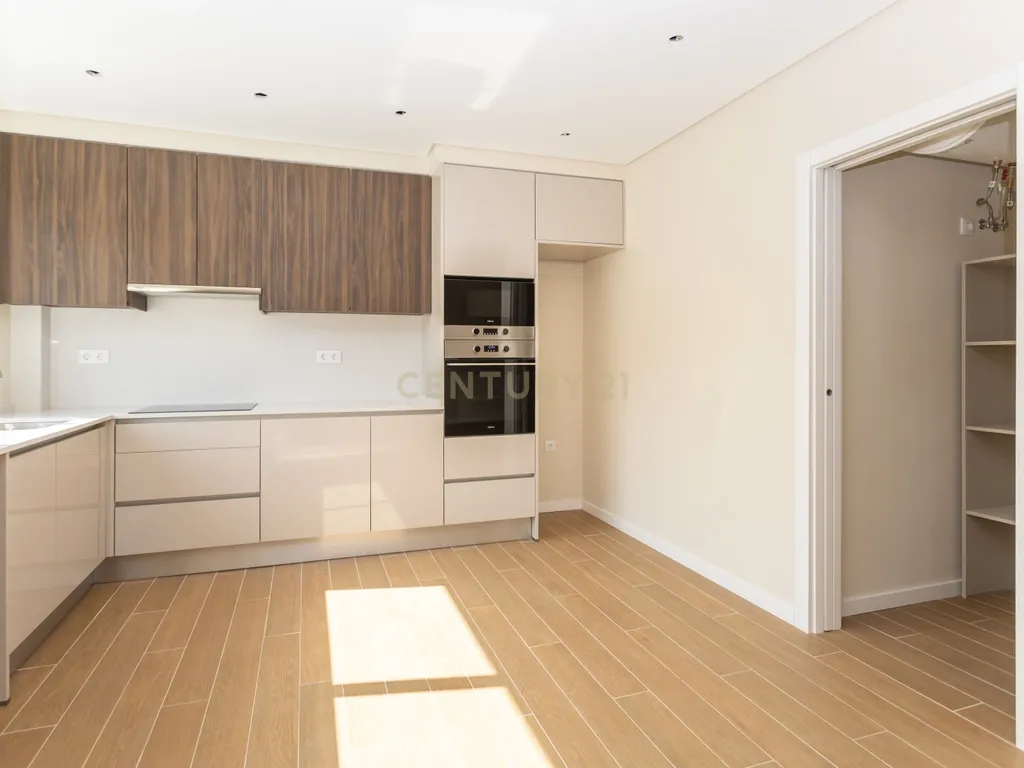 Apartamento T2 Quinta da Lomba - Barreiro - Image 10