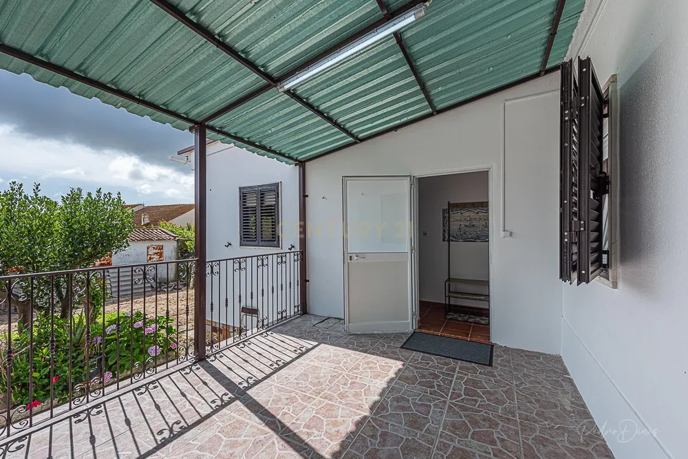 Alojamento Estudantil LÁ-SALETTE ( quarto Melro Azul 11m2 ) - Image 25