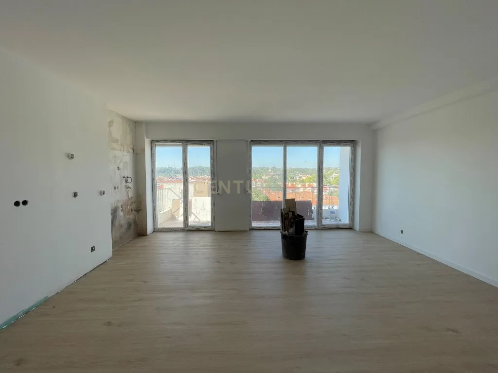 Apartamento Renovado em Tomar, 3 Quartos e 2 Casas de Banho - Image 3
