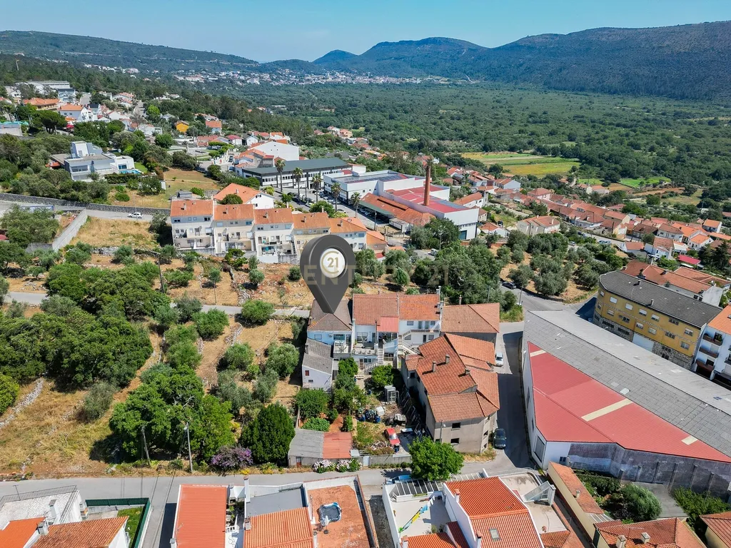 Apartamento T3 com Terraço e Vista Serra em Mira de Aire - Image 22