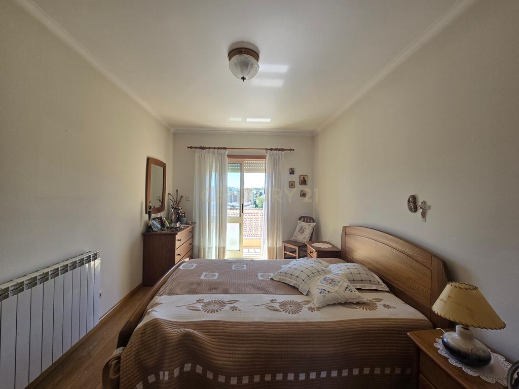 Apartamento T3 + 1 em Bragança - Image 19