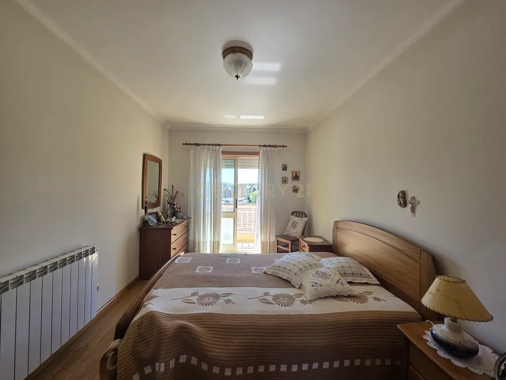 Apartamento T3 + 1 em Bragança - Image 19