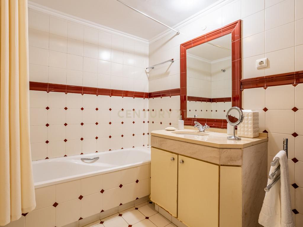 Arrendamento Apartamento T2 mobilado - Centro de Lisboa - Image 24