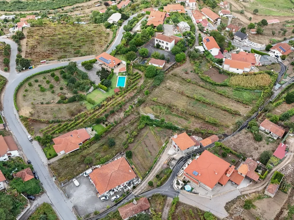 Terreno com cerca de 5.000 m² para Venda - Image 4