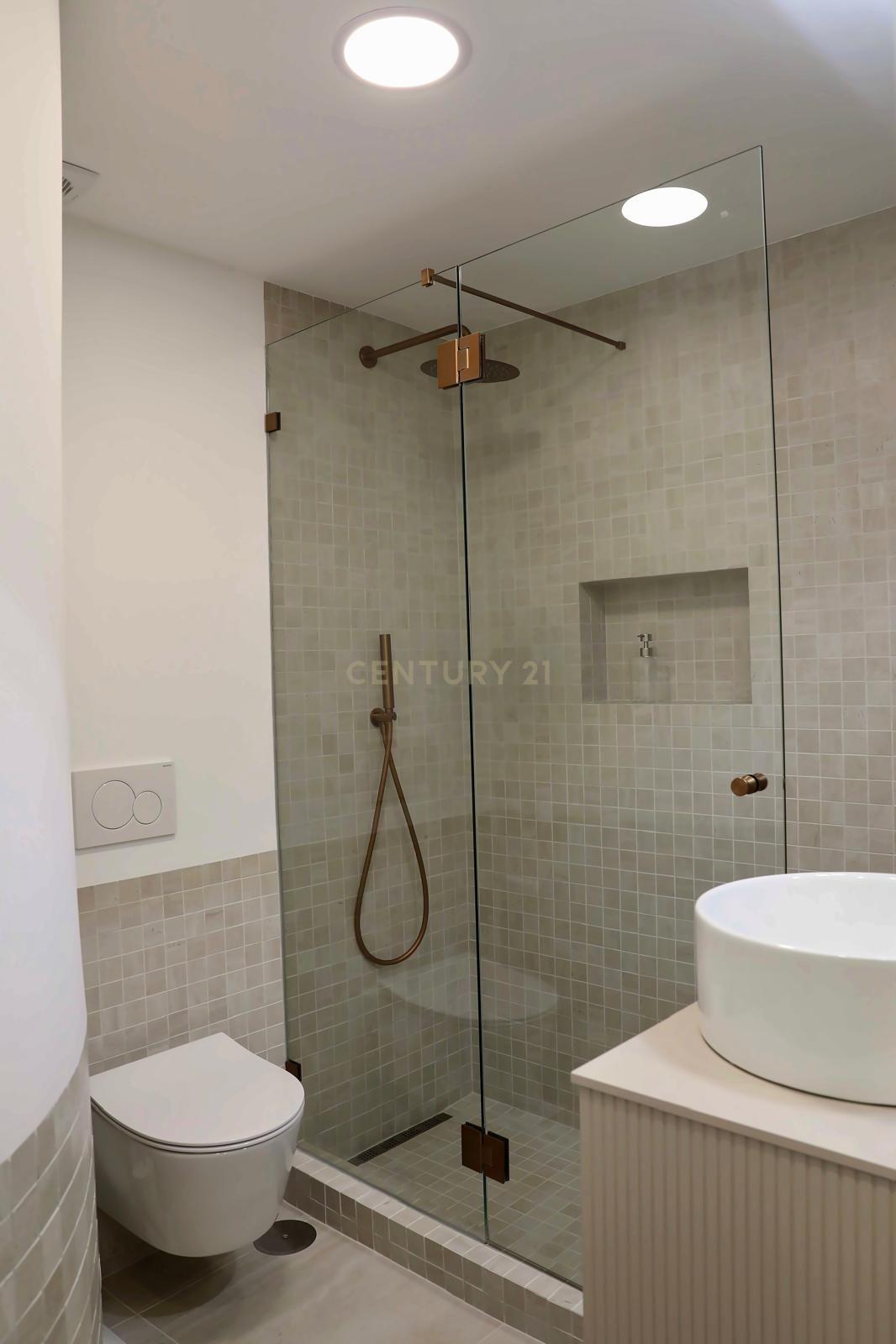 Fotografia 8 de Magnifico apartamento T2, renovado e mobilado.