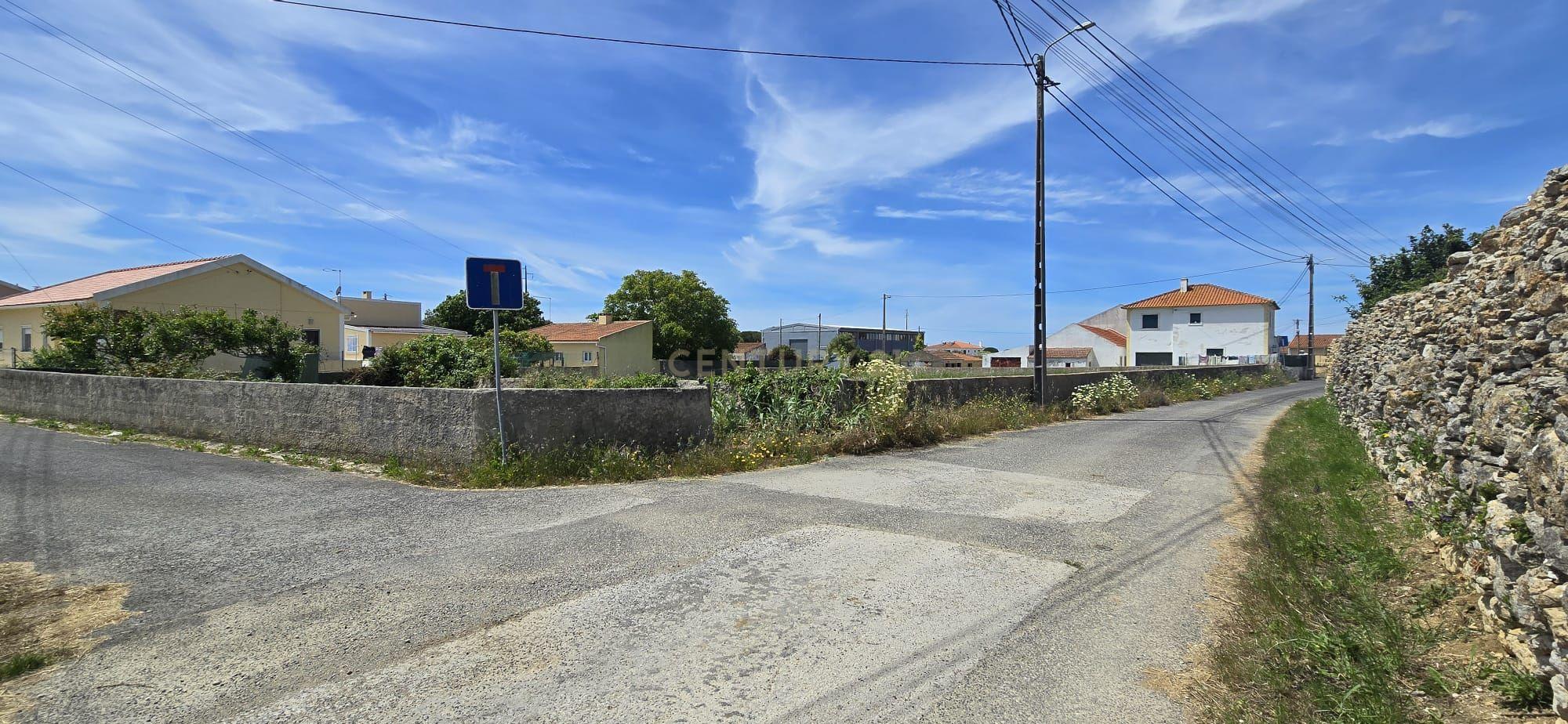Fotografia 12 de Terreno com Projeto Aprovado para moradia isolada em Sintra - S. João das Lampas - Lisboa