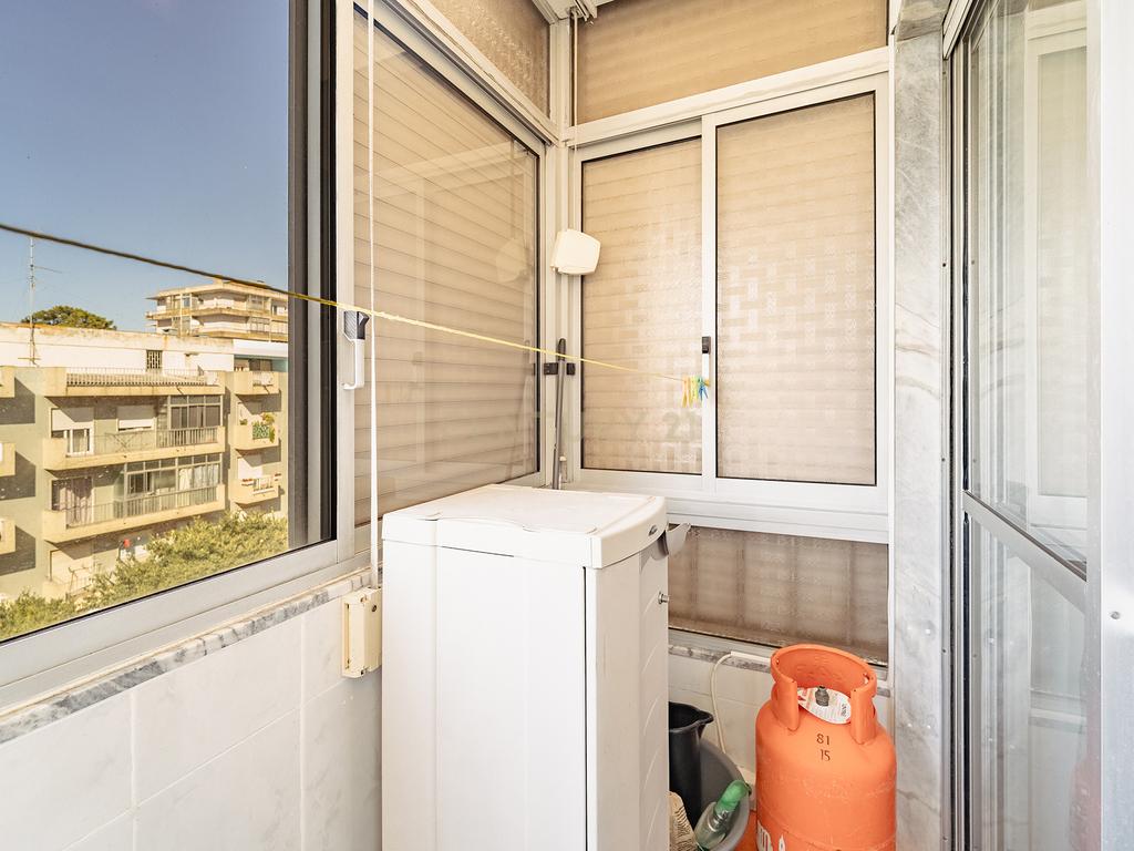 Apartamento T1 Feijó - Almada - Image 8
