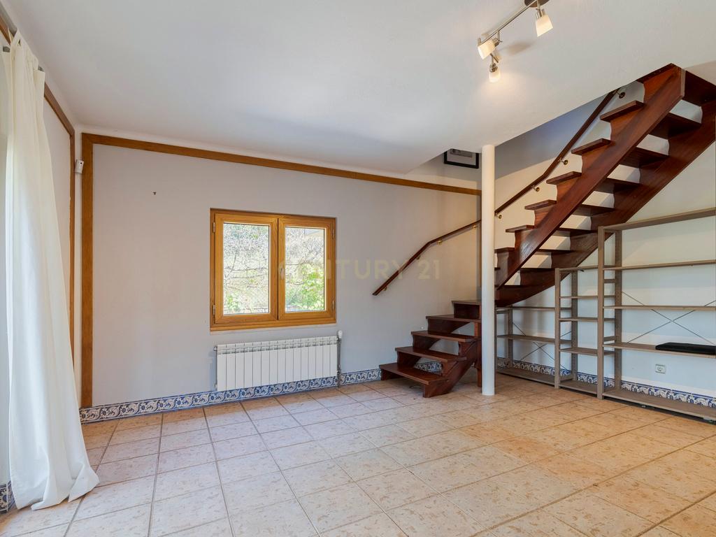 Moradia T4 Exclusiva com Piscina | Vista Serra da Arrábida | Setúbal - Image 13