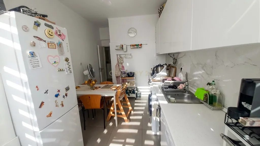 Apartamento Renovado com Vista Panorâmica no Fogueteiro - Image 5