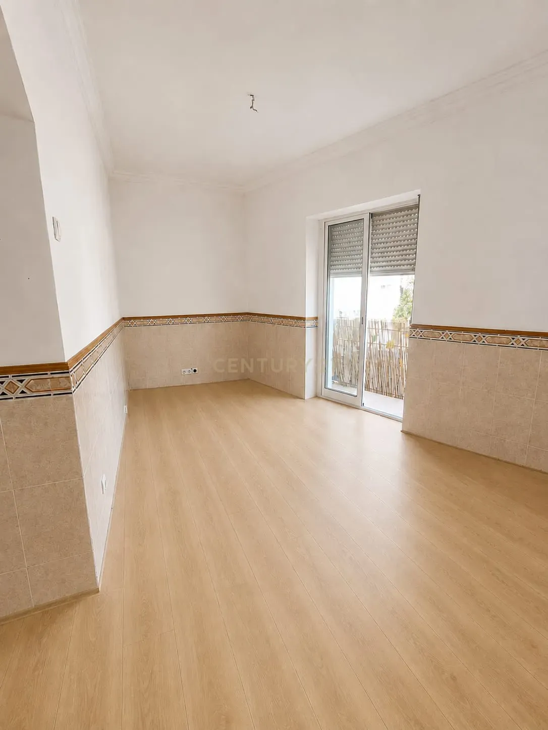 Fotografia 6 de Apartamento T2 na Mina – Amadora | Localização de excelência junto ao Parque Central